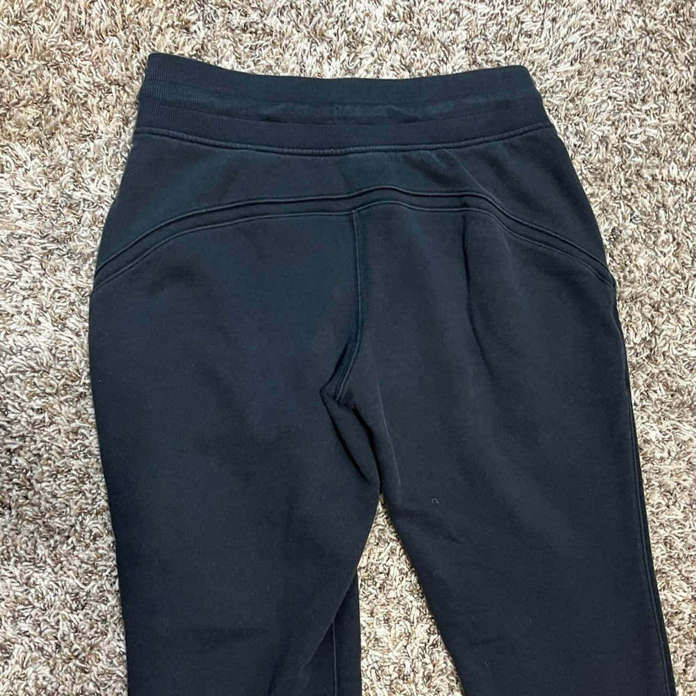 Lululemon Warm Down Jogger II Size 6 - Picture 8 of 10